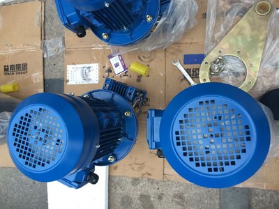 齒輪減速機(jī) 畜牧機(jī)械設(shè)備專(zhuān)用齒輪減速機(jī) 三相380v 工廠(chǎng)直銷(xiāo)-中國(guó)防盜門(mén)交易網(wǎng)